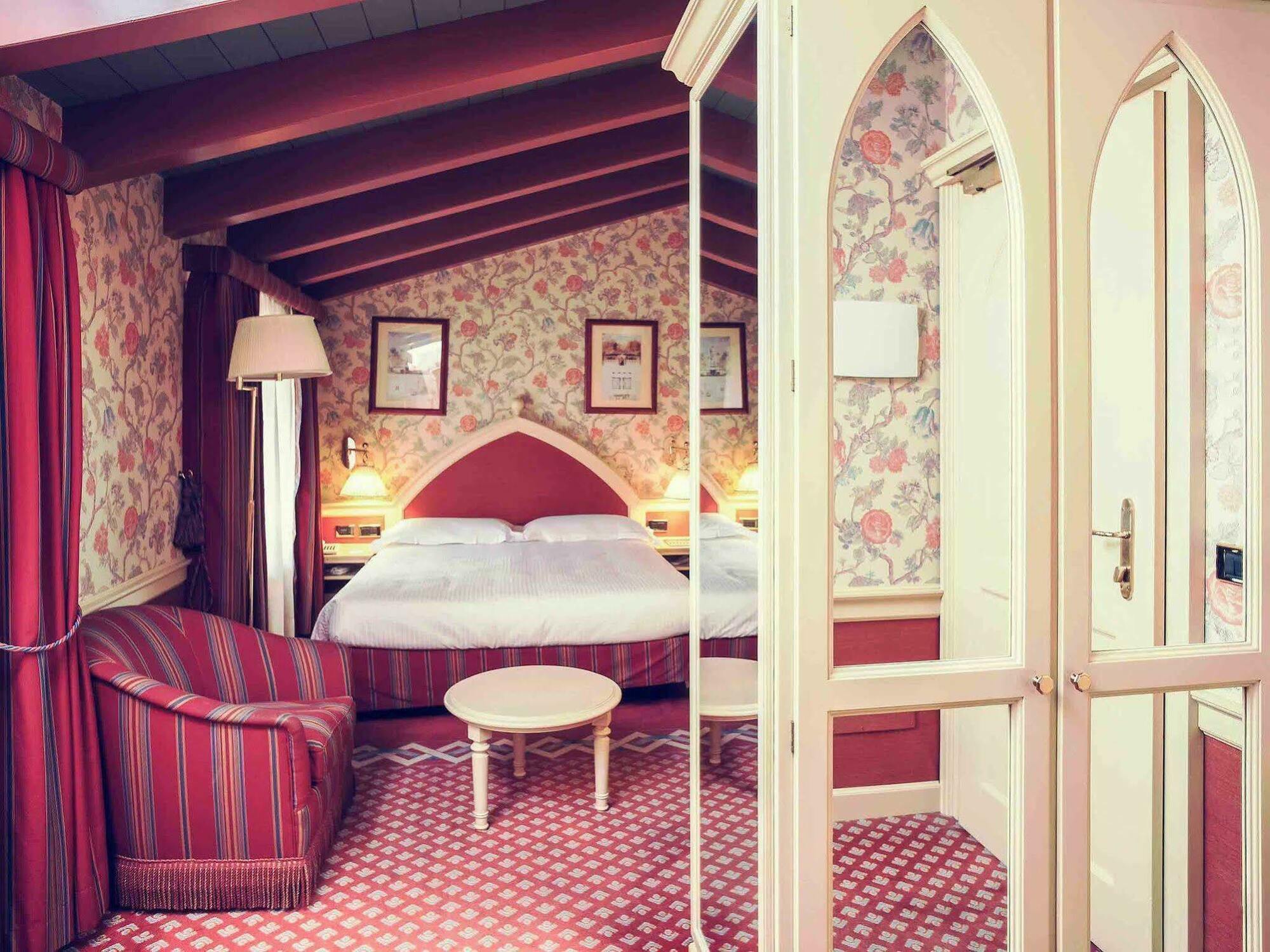 Regency Hotel